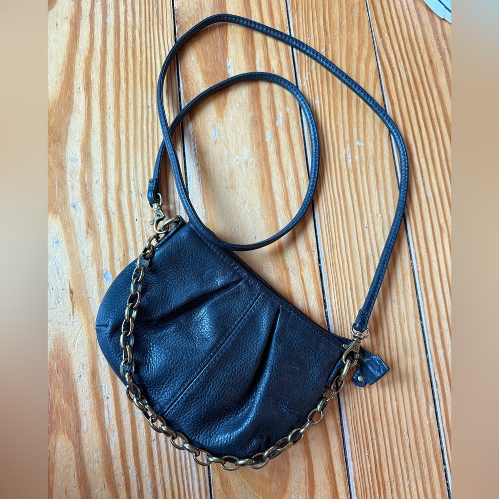 Fossil Black Leather Shoulder Bag with Chain